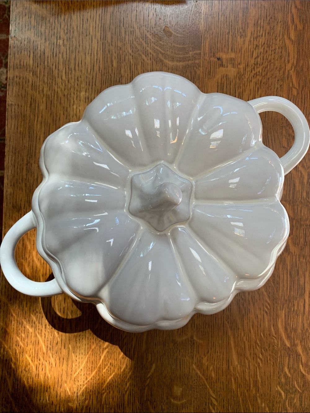 🆕White Ceramic Pumpkin-Shaped Covered Serving Dish - Elegant Home Dining🆕